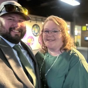 Meet your Posher, Robin